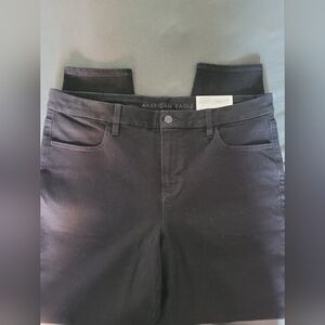 SOLD Black Curvy High-Rise Jeggings